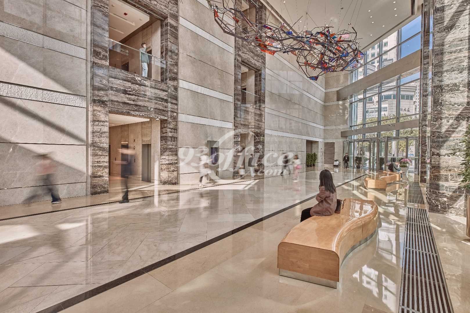 静安嘉里中心一座写字楼租金-办公楼大堂