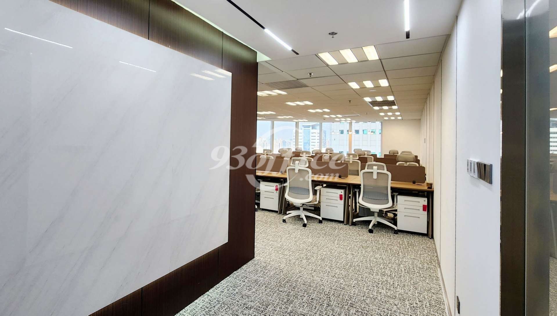 嘉里中心一座办公室出租租赁租金