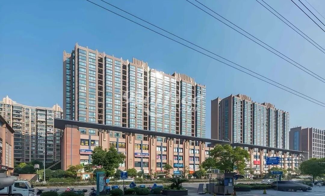 衡辰商业广场联合办公租赁-外立面