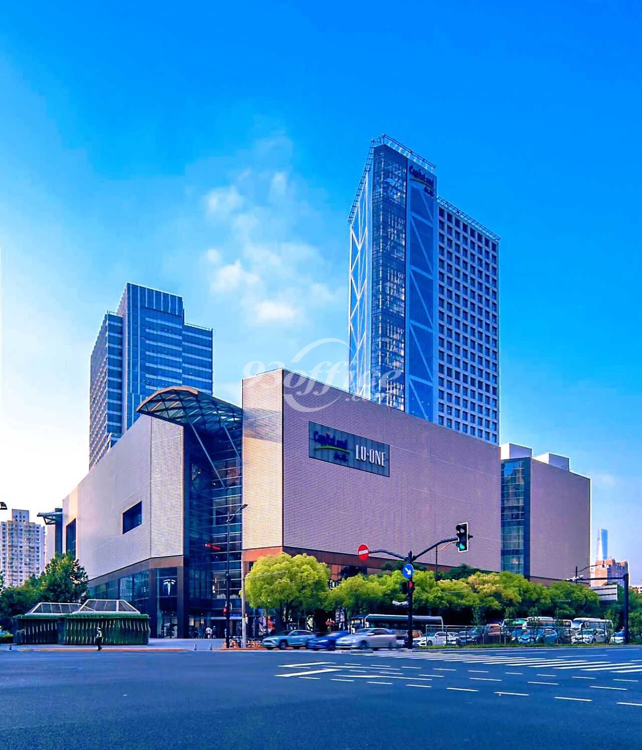 凯德晶萃广场写字楼出租-办公楼外立面